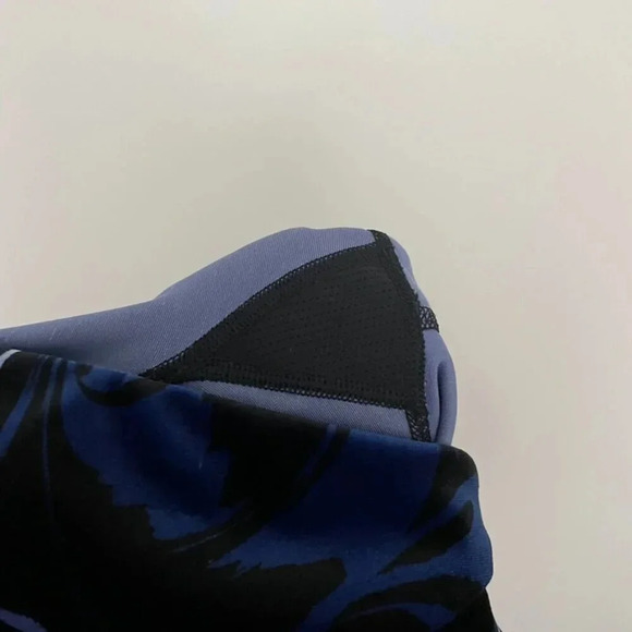 Athleta Elation Velvet Tight Agate Paisley Leggings Size Small - Picture 6 of 7